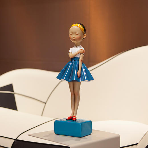 稀奇艺术向京作品《仲夏》限量收藏款雕塑艺术品 商品图1