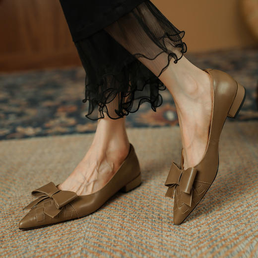 法式优雅，胎牛皮编织尖头蝴蝶结平底单鞋PS1657 商品图10