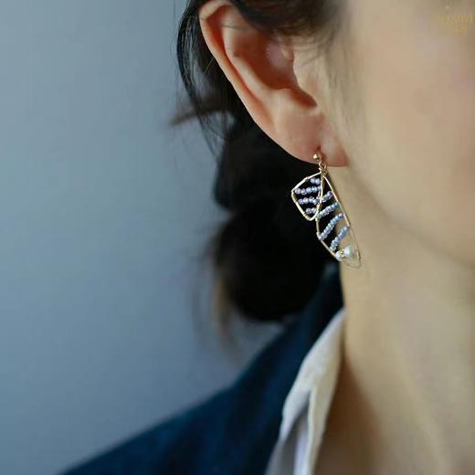 SpoiledBrat Jewelry蝴蝶翅膀不对称耳环 商品图3