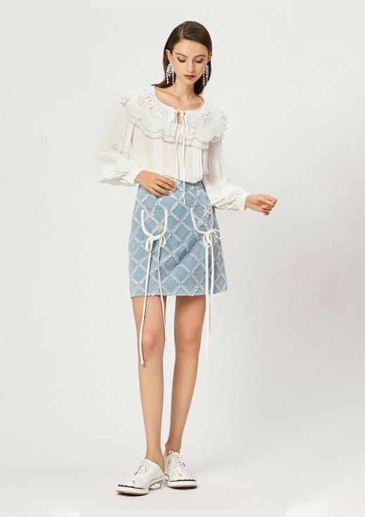 白色镂空蕾丝大荷叶领白醋酸丝衬衫 商品图0