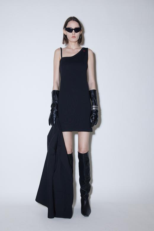 斜肩连衣短裙 商品图0