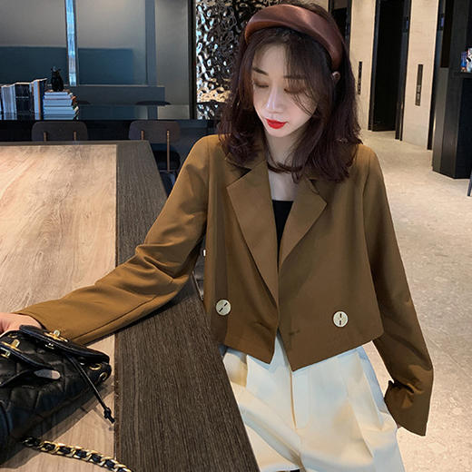【韩版小西装外套】2023春秋新款 宽松休闲Polo领 短款洋气西服上衣  面料有质感不变形  时尚设计修身显气质 商品图5