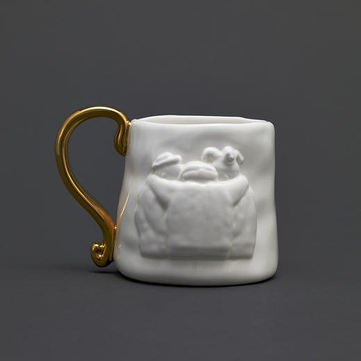 稀奇艺术桃园三结义浮雕骨瓷杯创意个性水杯礼品描金把手骨瓷杯 商品图1