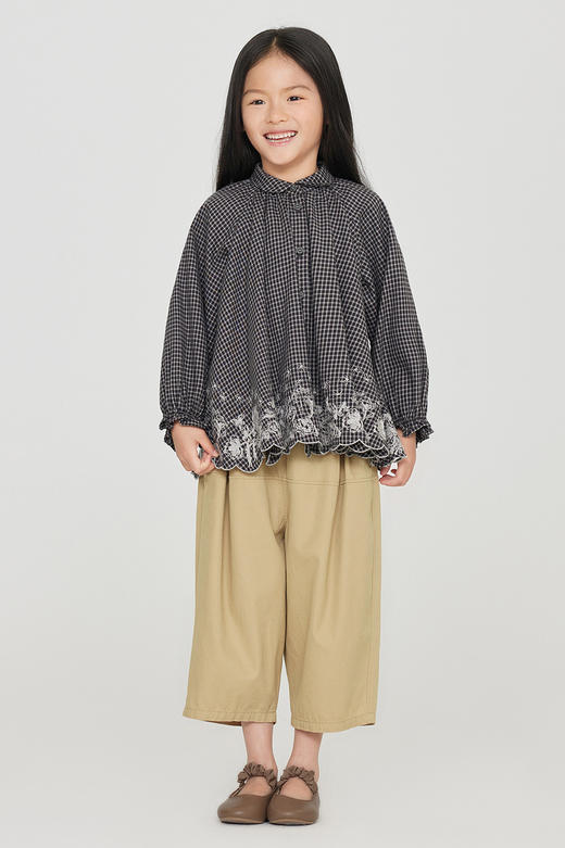 jnby  23年秋款  复古文艺手工绣长袖衬衣  1N7212310 商品图0