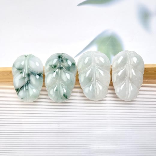 翡翠吊坠-飘花树叶 商品图0