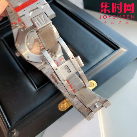 升级版 爱彼皇家橡树系列AP15400 男士腕表
机芯：搭载进口西铁城 商品图8