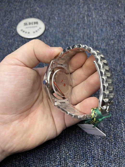劳力士星期日历型系列 日志40mm 陨石面 男士机械腕表 商品图5