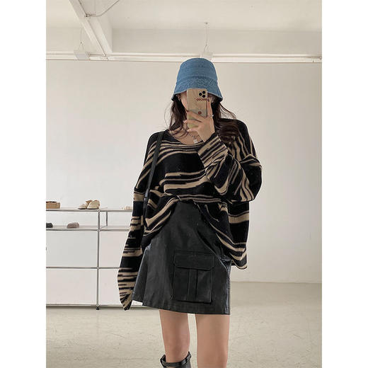 【韩系ins慵懒风条纹毛衣】2023秋冬新款 圆领宽松薄款针织套头衫 宽松版型休闲舒服 商品图3