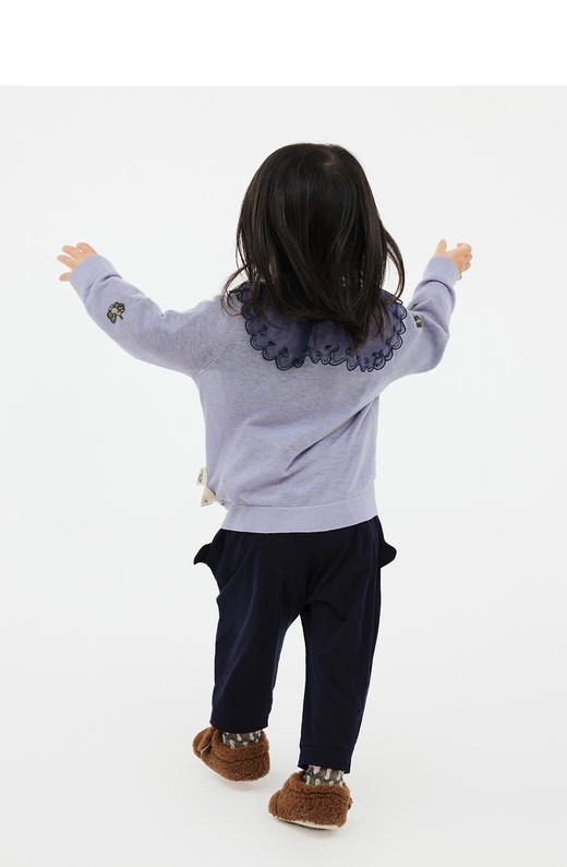 jnby  23年秋款  轻薄亲肤短款开襟毛衫  YN7310710 商品图6