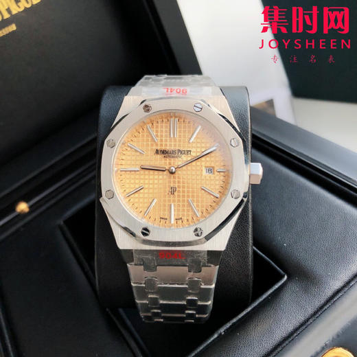 升级版 爱彼皇家橡树系列AP15400 男士腕表
机芯：搭载进口西铁城 商品图4