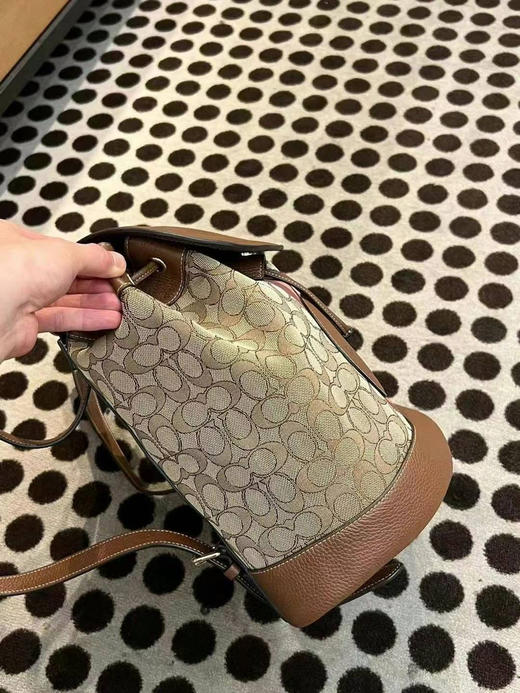 🇺🇸1350包邮！Coach新款dempsey双肩包，中号 商品图1