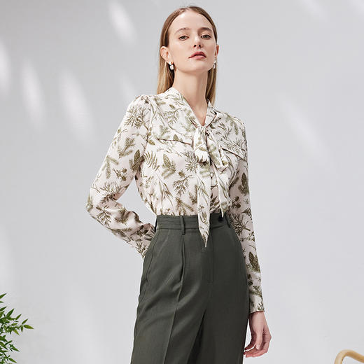 EITIE爱特爱秋季新款时尚通勤印花飘带舒适衬衣7109808 商品图1