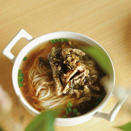 鄞州雪菜 | 产自中国雪菜之乡 千年历史传承 只选用冬春两季的新鲜雪里蕻 传统古法坑腌 发酵自然香气 清脆可口 满嘴喷香  呈现本真风味 商品图3