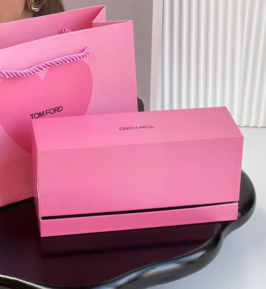 海南岛免税中免集团520限量特惠香水礼盒，TF的年度巨献！单瓶单价2000💰现在5瓶中样福利白菜价199💰 ‼️手快有手慢无！ 商品图7