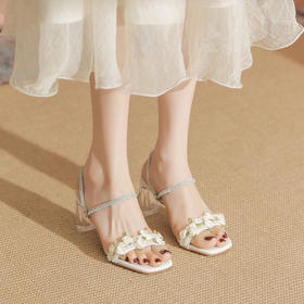 【服装鞋包】-新款水钻花朵粗跟一字带外穿凉拖鞋