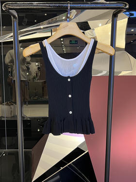 假两件木耳边针织背心