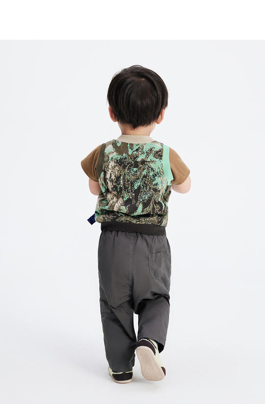 jnby    23年秋款  毛衫背心 YN7310880 商品图8