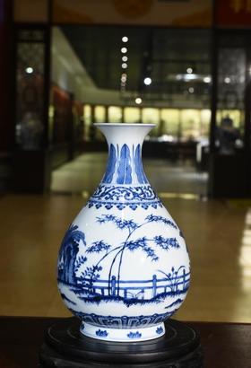 仿清光绪青花蕉叶纹玉壶春瓶