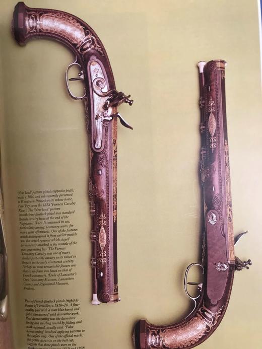 兵器与铠甲历史指南 300幅插图 精装大16开 商品图8