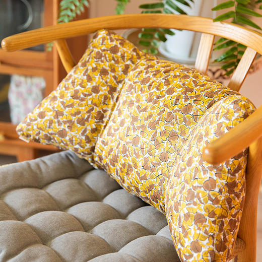 蝴蝶护腰枕办公室腰枕靠背久坐靠枕软包 商品图0