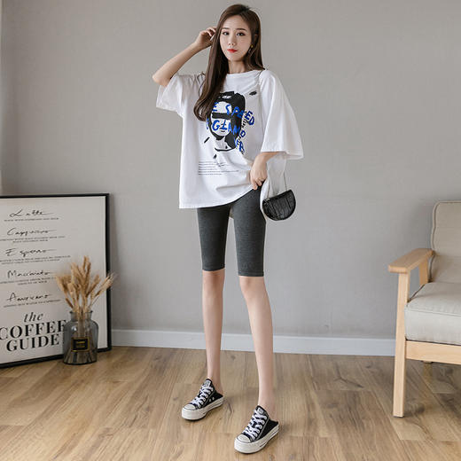 夏天穿莫代尔打底裤，清凉舒适又显瘦！外穿弹力松紧带，大码安全紧身短裤，防走光保护隐私。五分薄款设计，通用多场合，让你时尚又自在。 商品图3