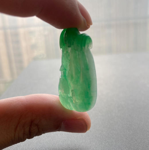 冰种阳绿厚庄翡翠山水牌 商品图9