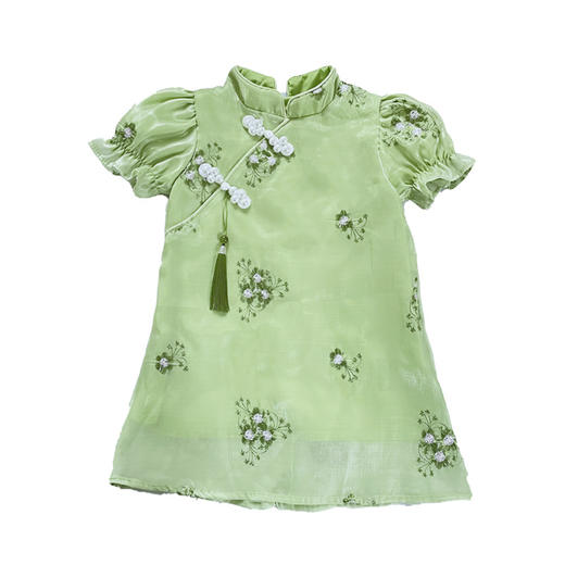 【洋气甜美！儿童中国风古装】女童绿色旗袍夏季，复古中式立领，流苏钉珠盘扣，时尚泡泡短袖，精美绣花图案，2023新款，民国改良复古宝宝连衣裙，洋气中国风古装 商品图4