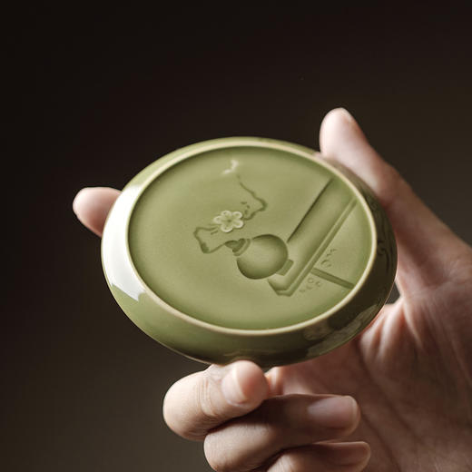 束刻/越窑艾草青/镜花盖置 越窑青瓷手工浮雕镜花盖置杯垫功夫茶具茶道配件文人器 商品图4