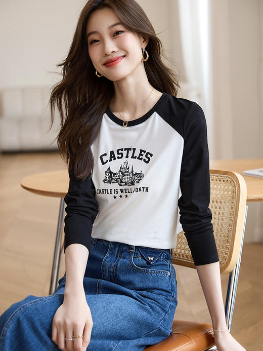 【49元福袋不支持退换】熙世界美式复古印花长袖T恤女2025早秋修身显瘦圆领内搭打底上衣 商品图1