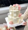 【臻品系列】---双层加高半翻糖【蝴蝶结折射玫瑰】鲜花蛋糕 商品缩略图0