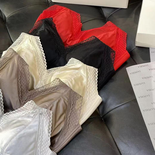 缎面蕾丝大胸显小内衣女收副乳聚拢无痕柔软舒适薄杯法式乳胶文胸 商品图3