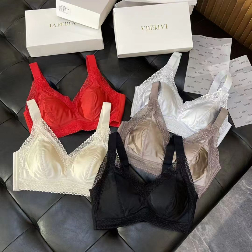 缎面蕾丝大胸显小内衣女收副乳聚拢无痕柔软舒适薄杯法式乳胶文胸