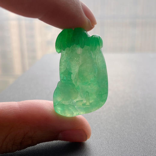 冰种阳绿厚庄翡翠山水牌 商品图8