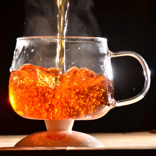 【仅50罐】80年代老易武！酒红汤老生茶！老乡长张毅自留高货！2005年陈国义定制收藏高端玩家茶！仅限老顾客享受！158克/罐！ 商品图2