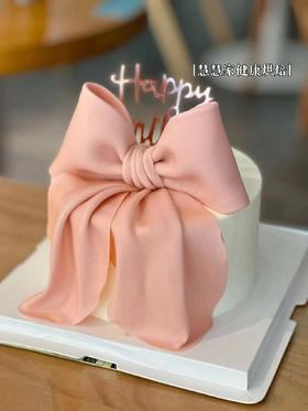 蛋糕定制—粉色翻糖蝴蝶结