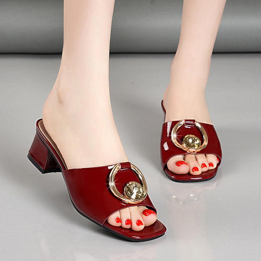 外穿防滑凉鞋，鱼嘴水钻中跟粗跟大码拖鞋LX-9972 商品图3