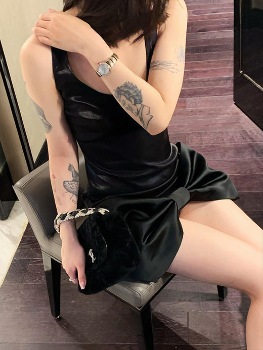 DUO智仙生 黑标珠光宴舞进口小黑裙系列蝴蝶结裙摆连衣裙 商品图1