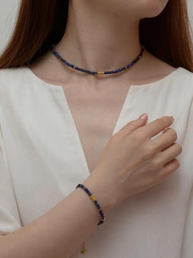 CAPSULE | mini Wild Bracelet Lapis Lazuli [ 深蓝青金石迷你原石手链 ]