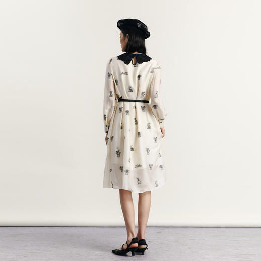 谜底提花宽松连衣裙2023秋款复古文艺特色娃娃领中长裙233ML1143 商品图2