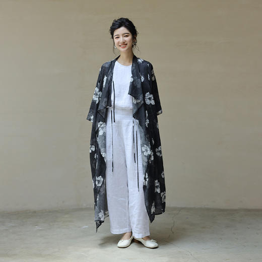 绽放563朵【黑白灰系列·浪花】苎麻花朵印花连衣裙两穿设计开衫 商品图2
