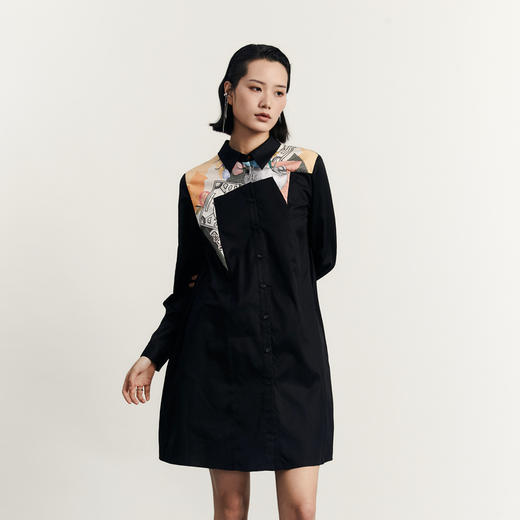 谜底衬衫式连衣裙2023秋款时尚简约印花拼接宽松中长裙233ML1104 商品图0