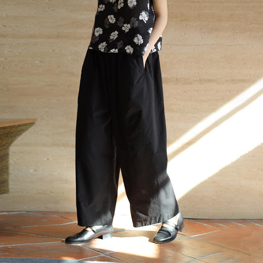 绽放526朵【黑白灰系列·男友裤】有机棉立体廓形帅气休闲阔腿裤 商品图0