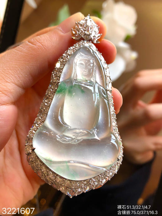 玻璃飘翠木纳观音吊坠【3221607】具体价格微信咨询 商品图2