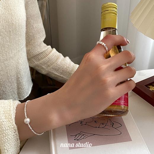 【礼品盒包装！施家珍珠碎银子手链】2023新款s925纯银，施家珍珠碎银子手链，珍珠细腻圆润，闪耀着温润光泽，女款小众，碎银几两手饰，是逛街、约会、晚宴等多种场合的完美搭配选择。sh 商品图1