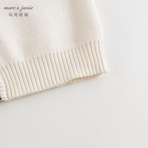 马克珍妮秋装新款 男童学院风字母绣花V领针织衫马甲231822 商品图4