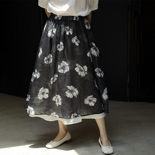 绽放562【黑白灰系列·花的姿态】苎麻双层花朵印花假两件半身裙 商品图0