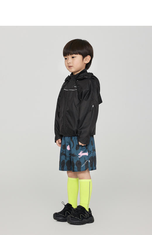 jnby   23年秋款  轻盈透气连帽防晒衣  1N8611740 商品图5