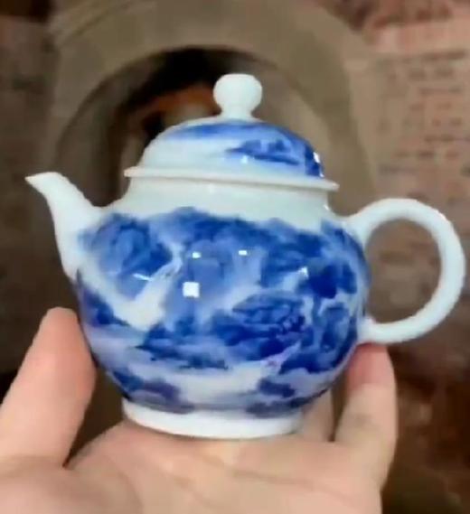 青花山水壶 商品图0