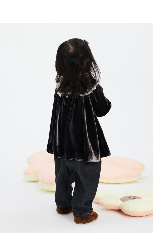 jnby  23年秋款  圆领长袖连衣裙  YN7G10600 商品图4