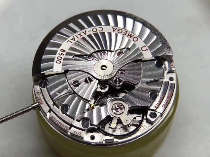 VS厂欧米茄007幽灵党-最强自研8500一体机芯